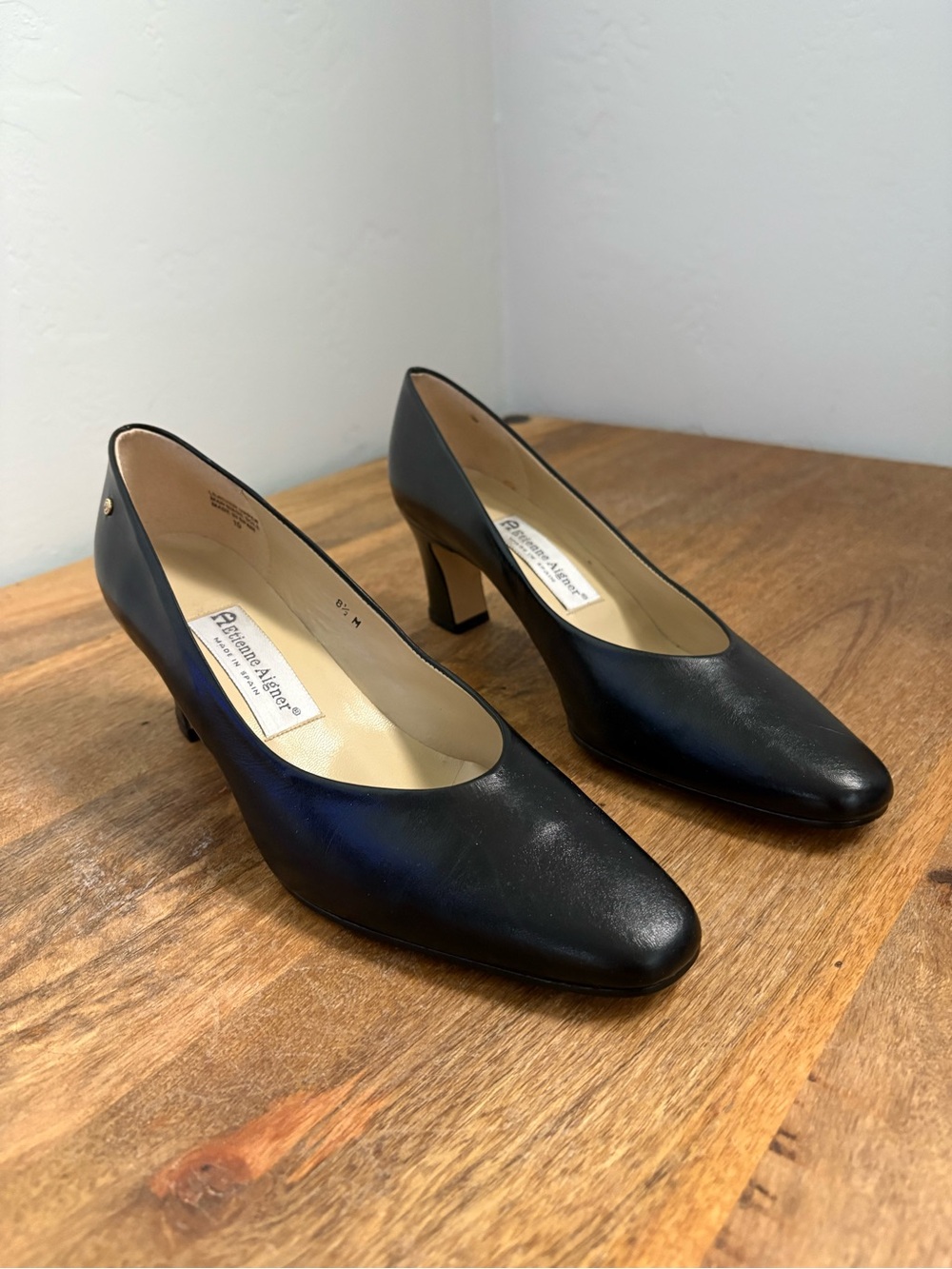 Etienne Aigner Black Leather Mid Heel Pumps